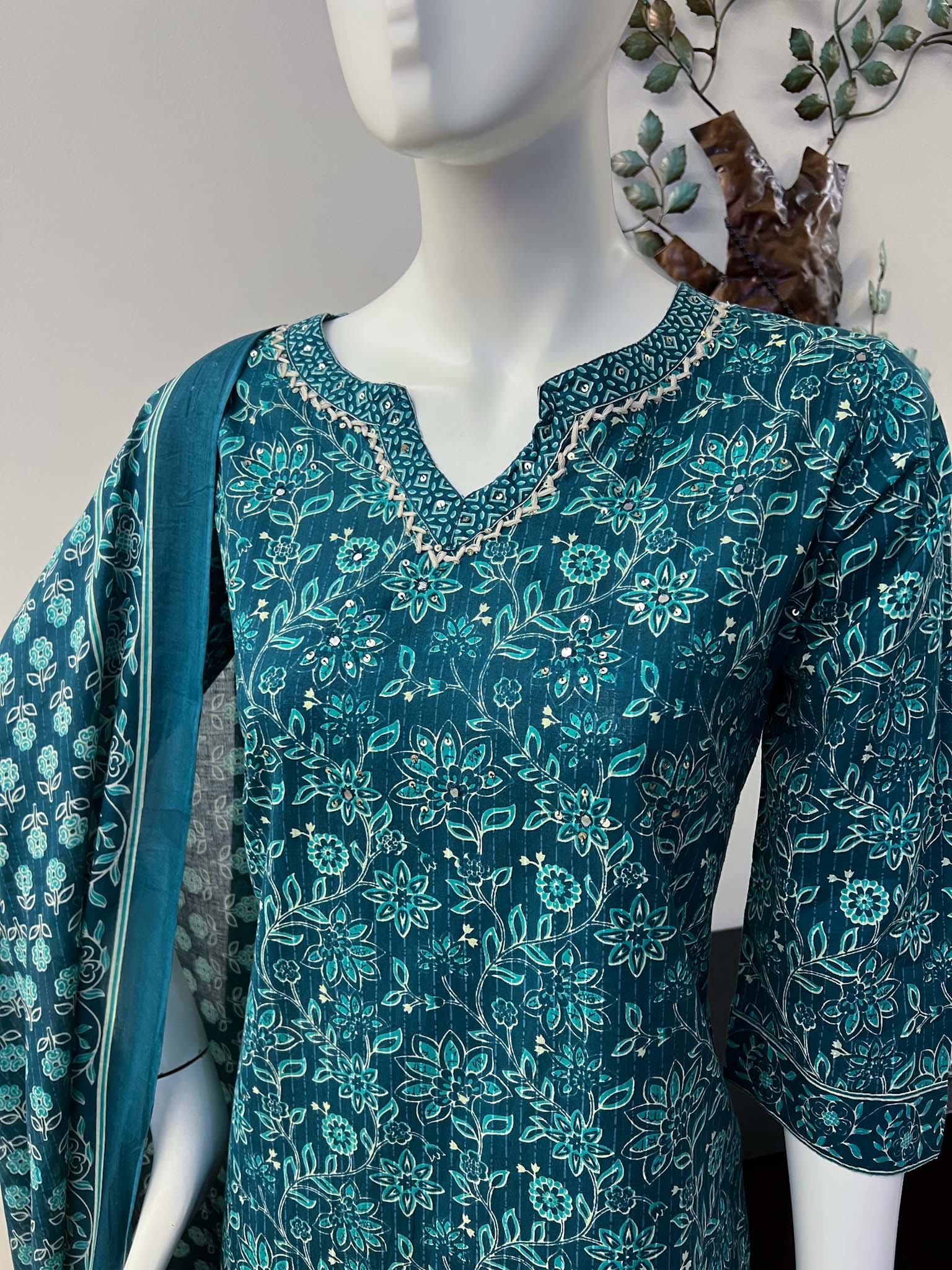 SB0226-03 - Green Cotton Straight Cut Set - Image 2