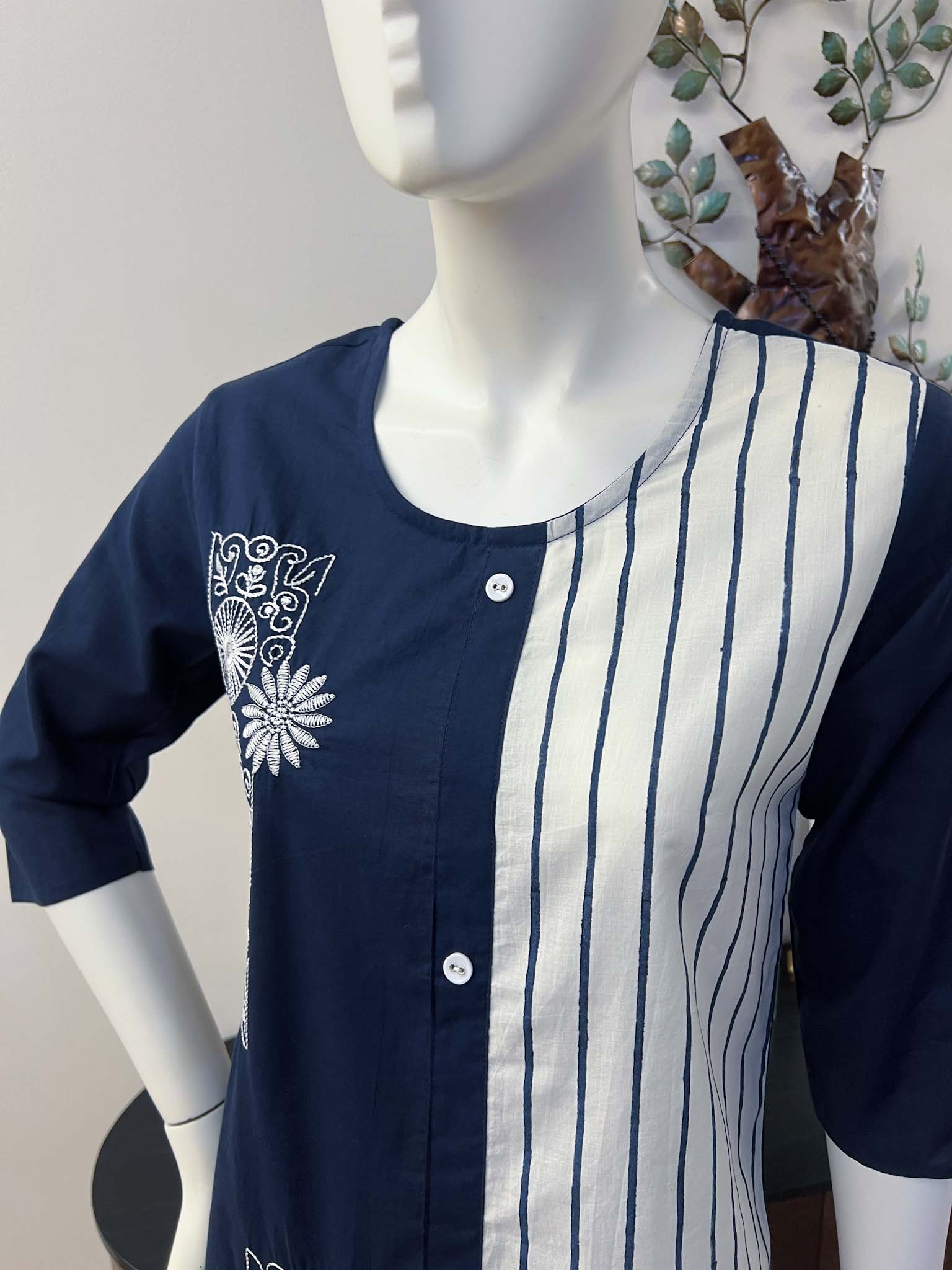 SB0526-01 Blue Cotton Kurta & Pants - Image 2