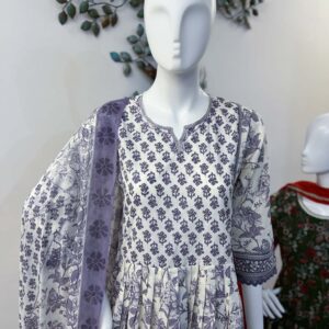 SB0425-06 Off White with Lilac Cotton Set