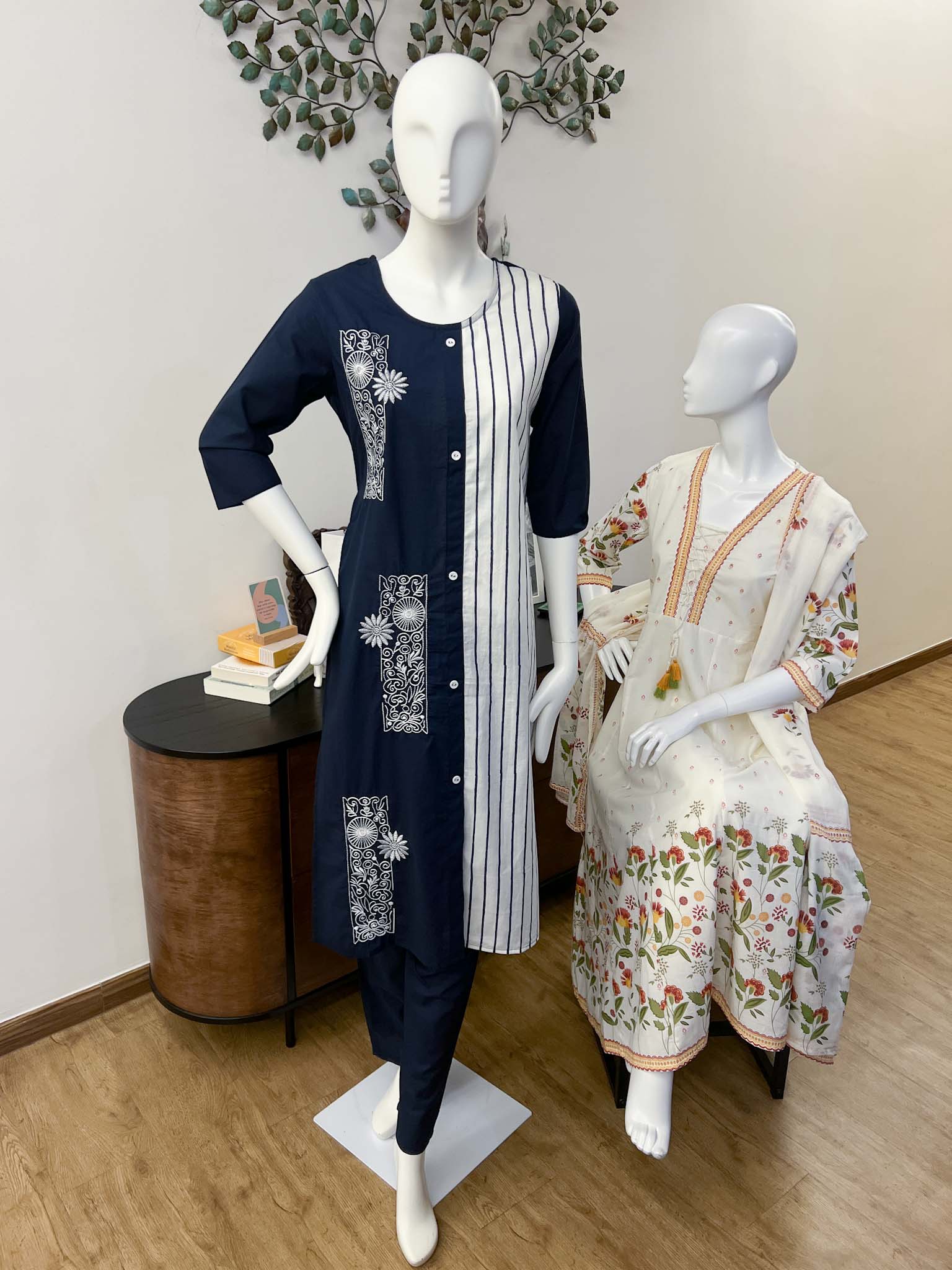 SB0526-01 Blue Cotton Kurta & Pants - Image 4