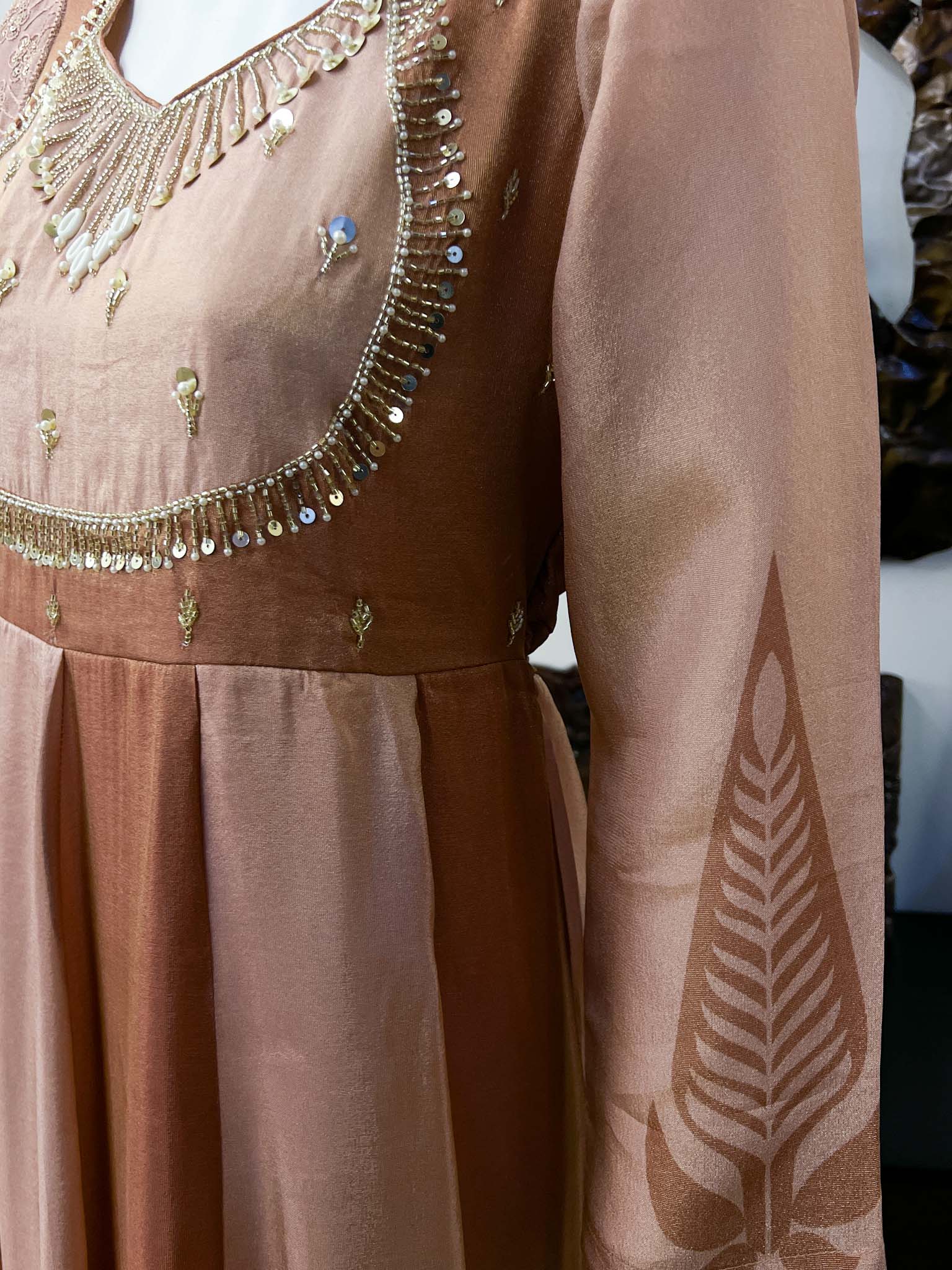 SB0726-09 Dusty Rose Flared Tissue Shimmer Anarkali Set - Image 4