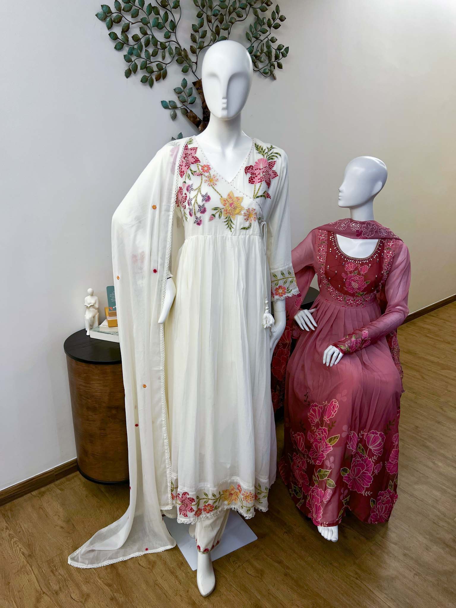 SB0726-05 White Angrakha Cotton Set - Image 4