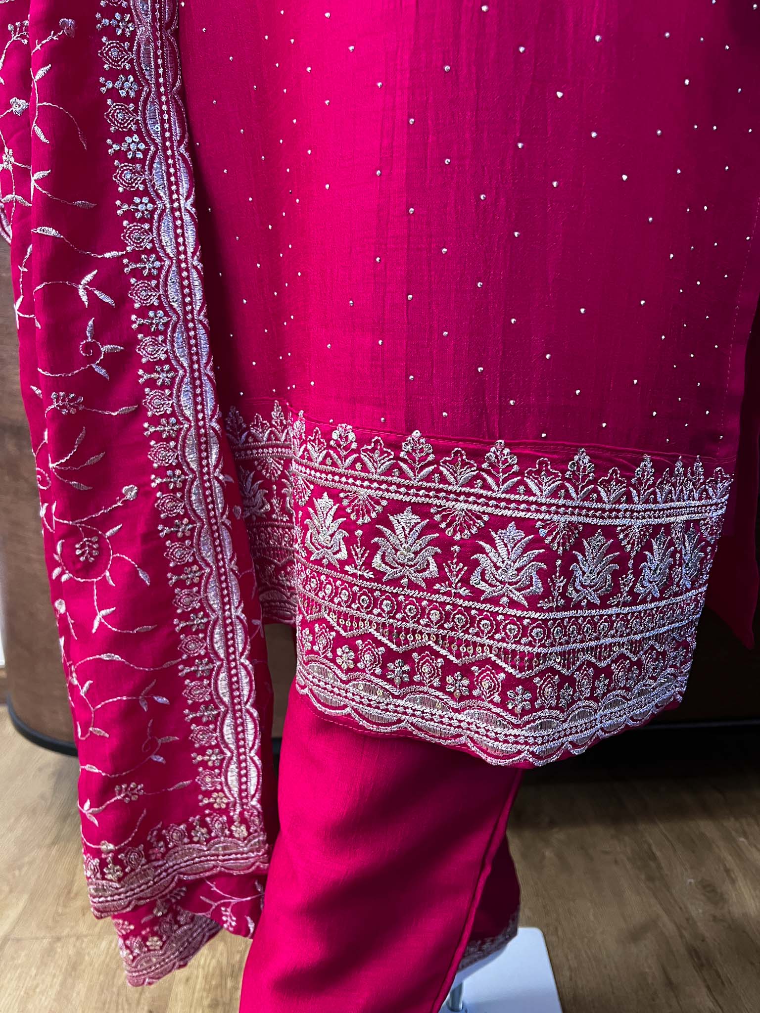 DSB0826-47 Rani Pink Straight Cut Set - Image 4