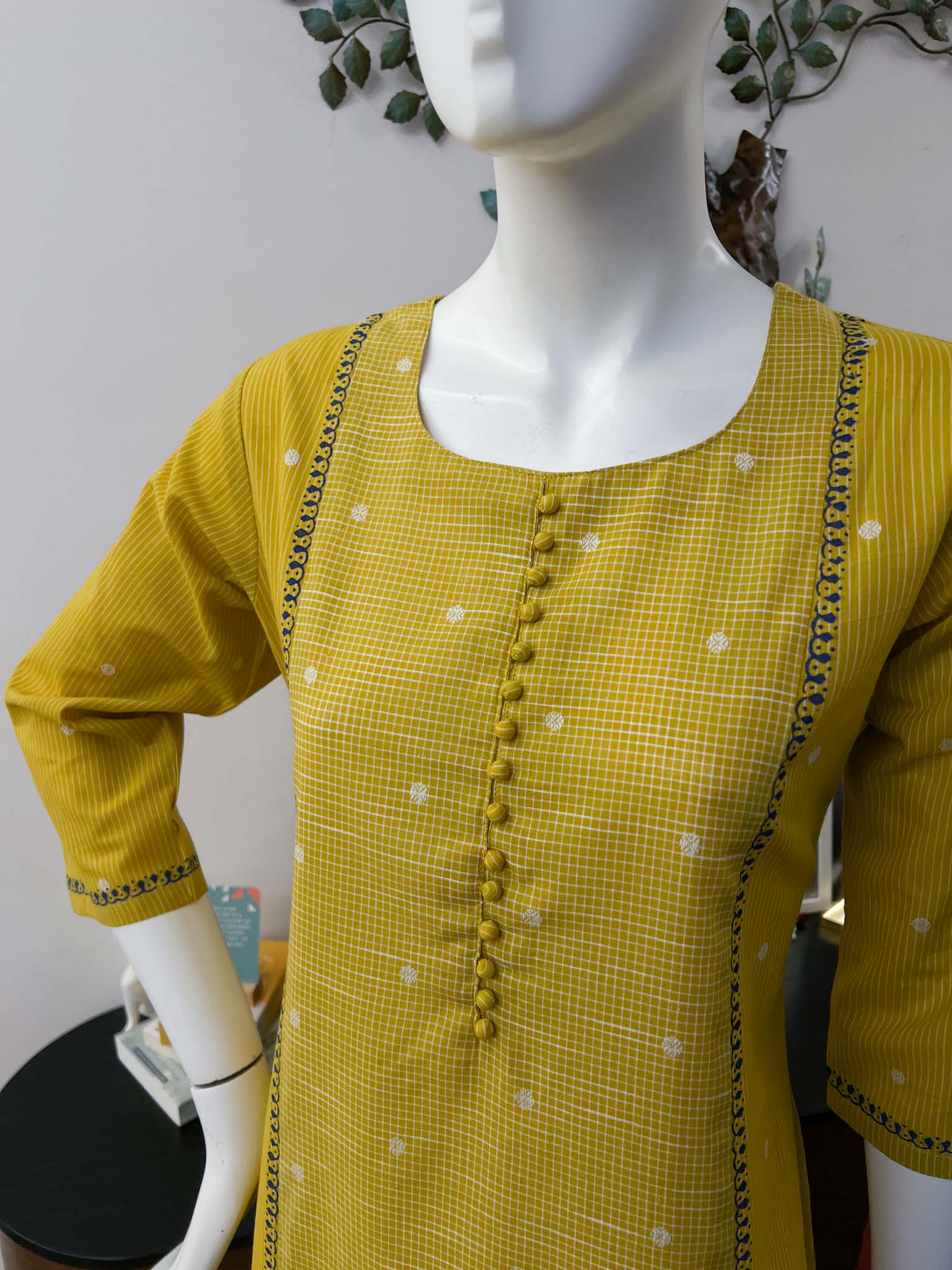 DSB0826-02 Checked & Stripes A-line Set - Image 2