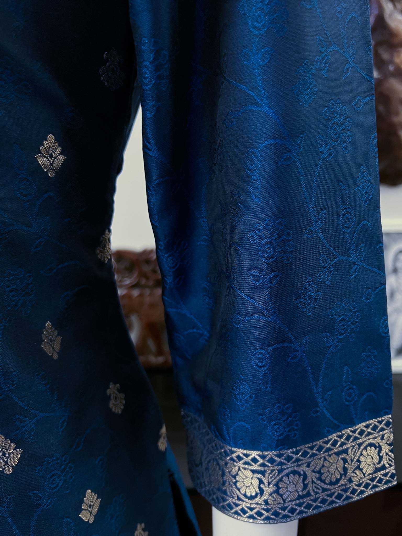DSB0826-38 Royal Blue Straight Cut Set - Image 4