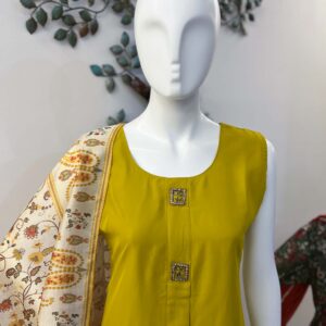 DSB0826-49 -Lime Yellow Straight Cut Set